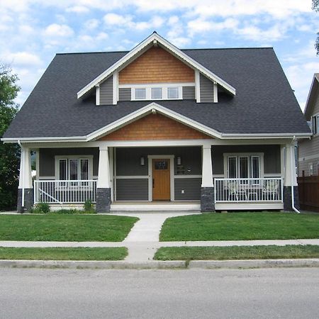 Fitzhugh House Guest Accomodation Hotel Jasper Exterior photo